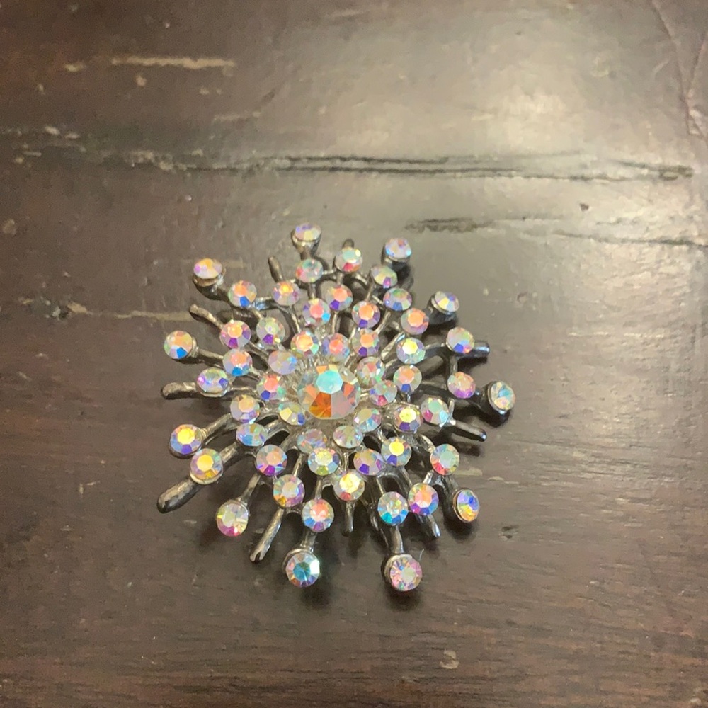 Brooch and pendant